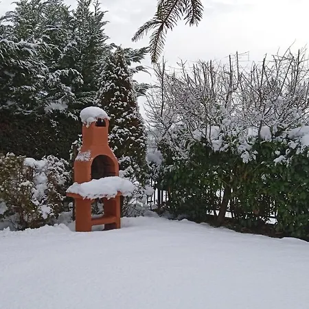 Casa Martino アパート カステル・ディ・サングロ